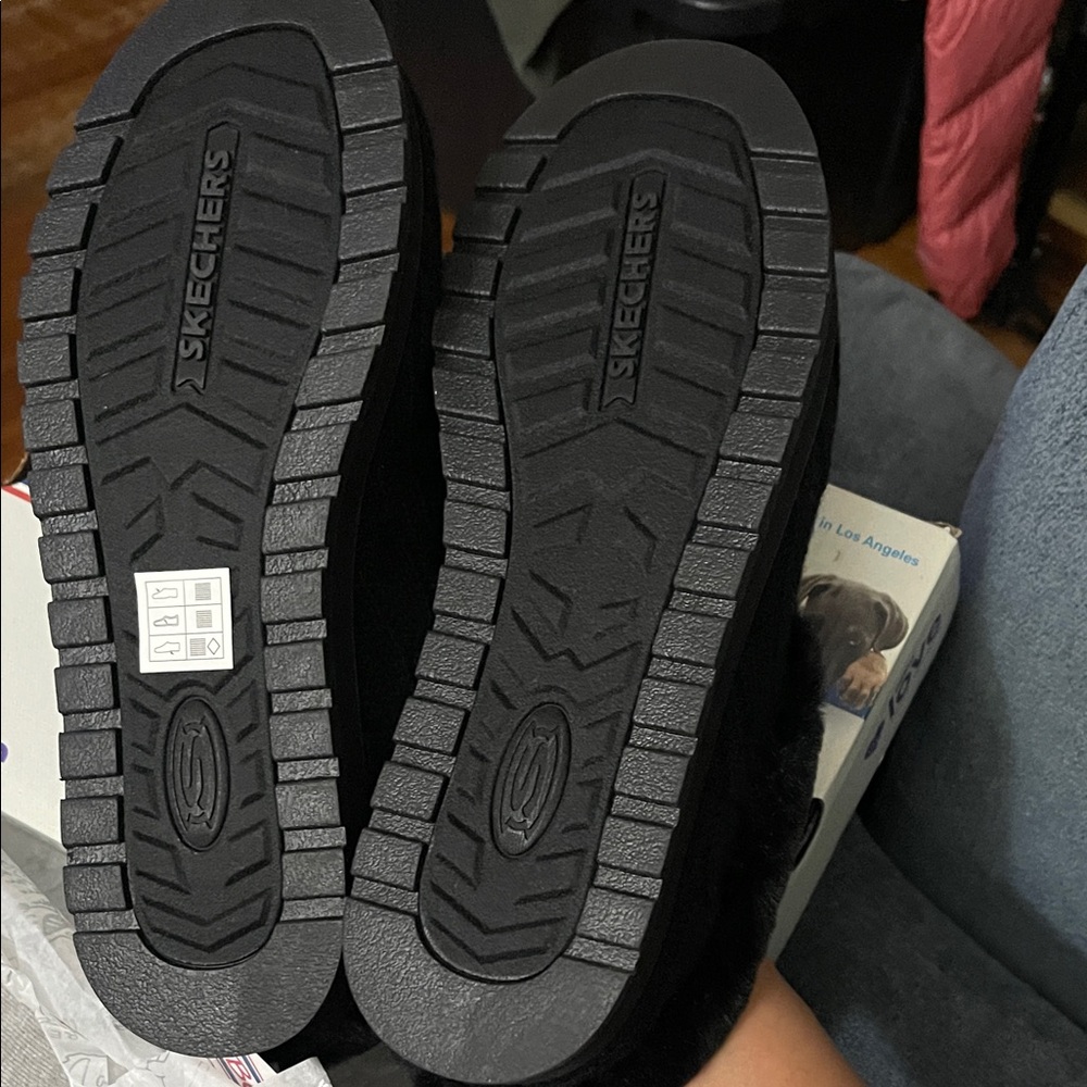 Bobs from Sketchers memory foam ice angle slippers in black - Picture 2 of 6